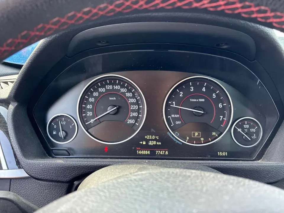 BMW 330i xDrive 2018