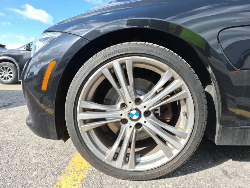 BMW 330E 2017