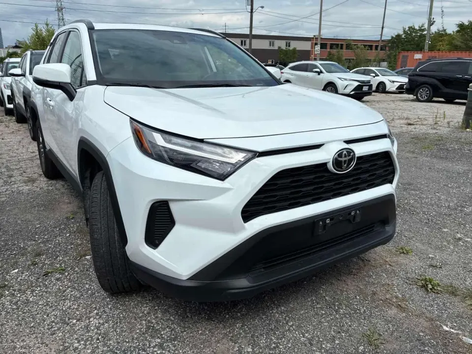 Toyota Rav4 XLE 2025