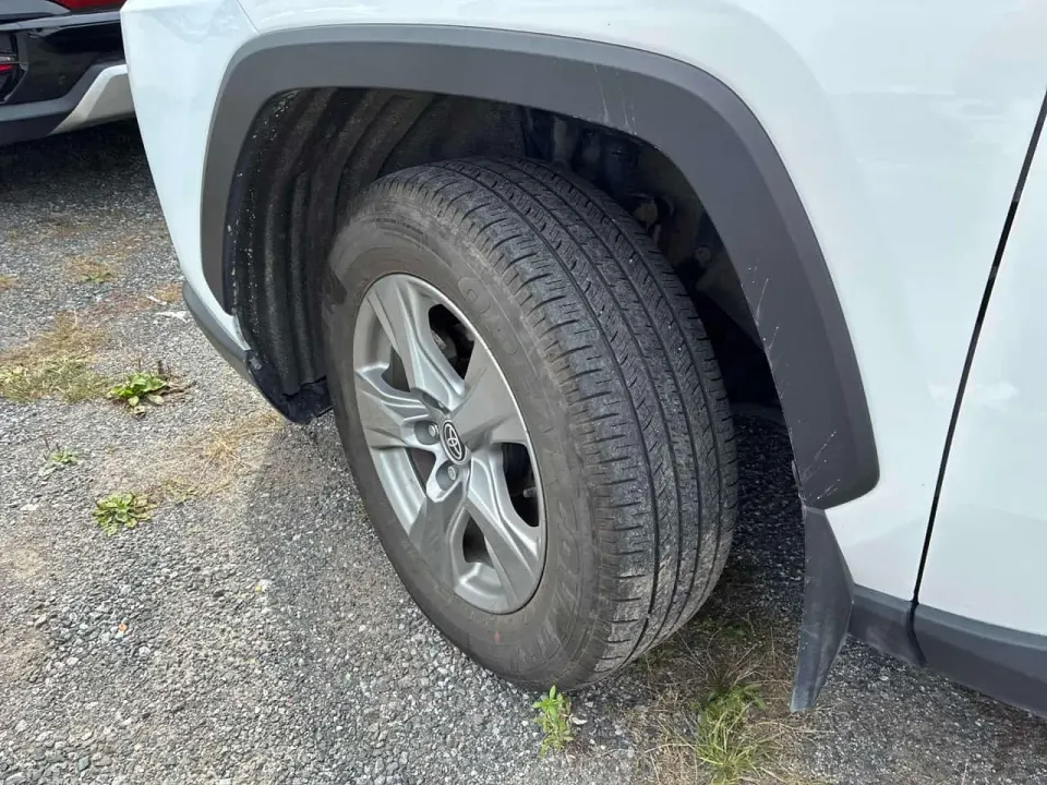 Toyota Rav4 XLE 2025
