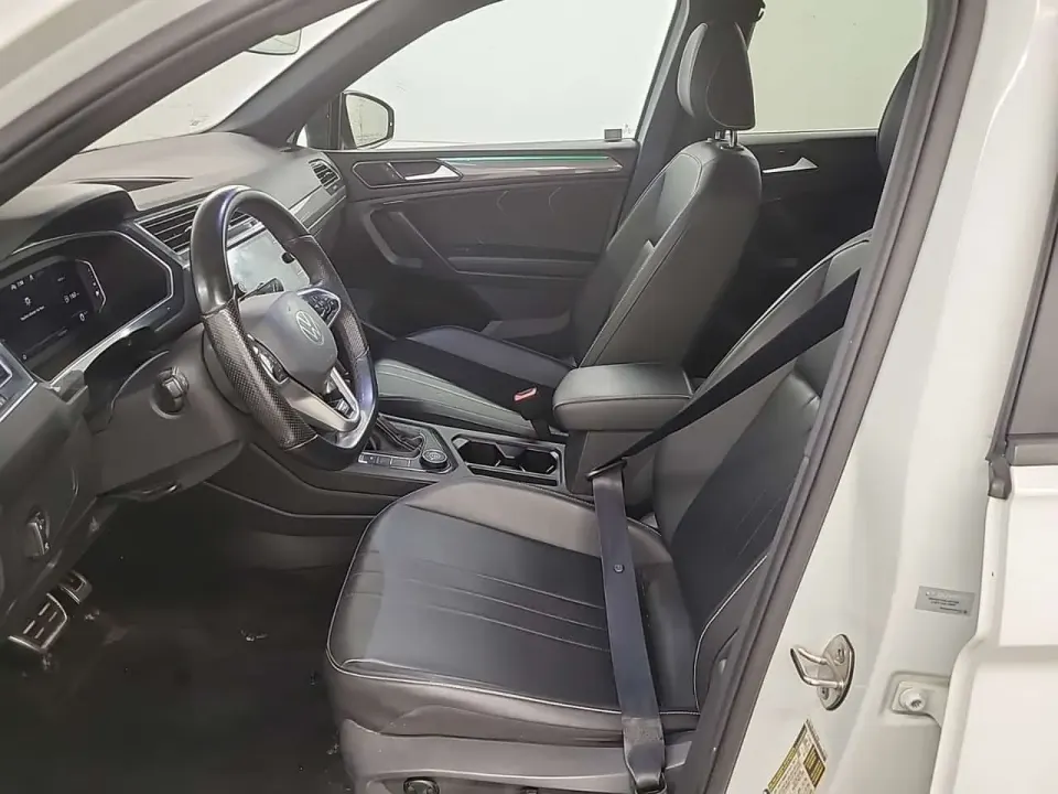 VW Tiguan COMFORTLINE R-LINE BLACK EDITION 2022
