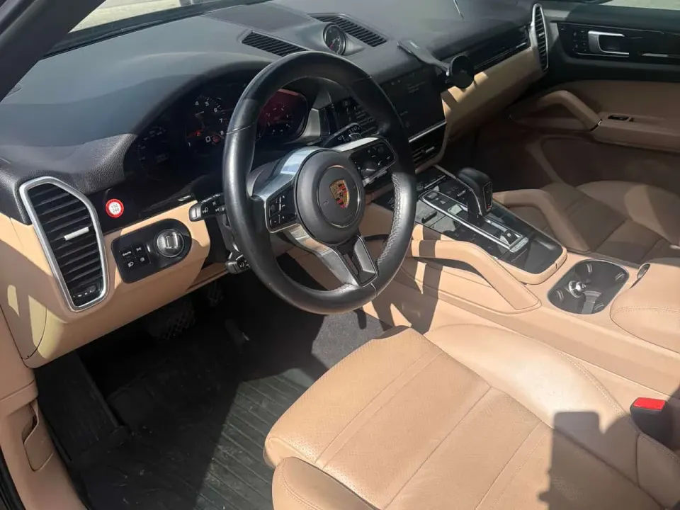 Porsche Cayenne AWD 2021