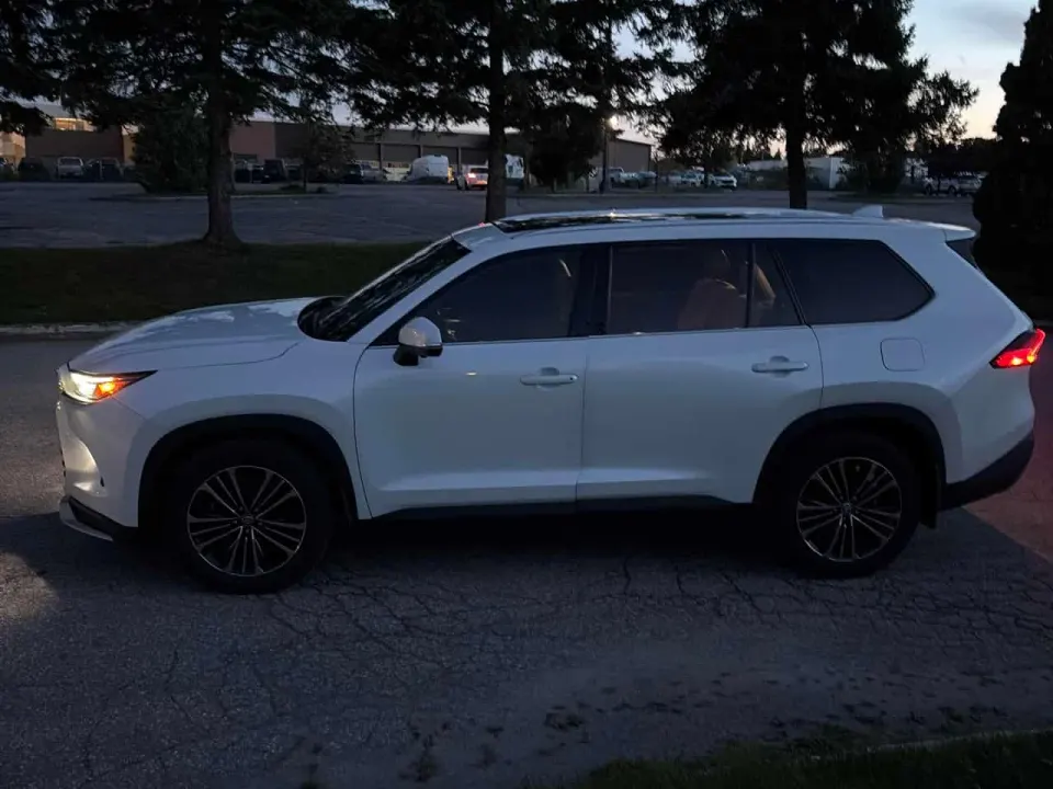 Toyota Highlander Hybrid Platinum 2024