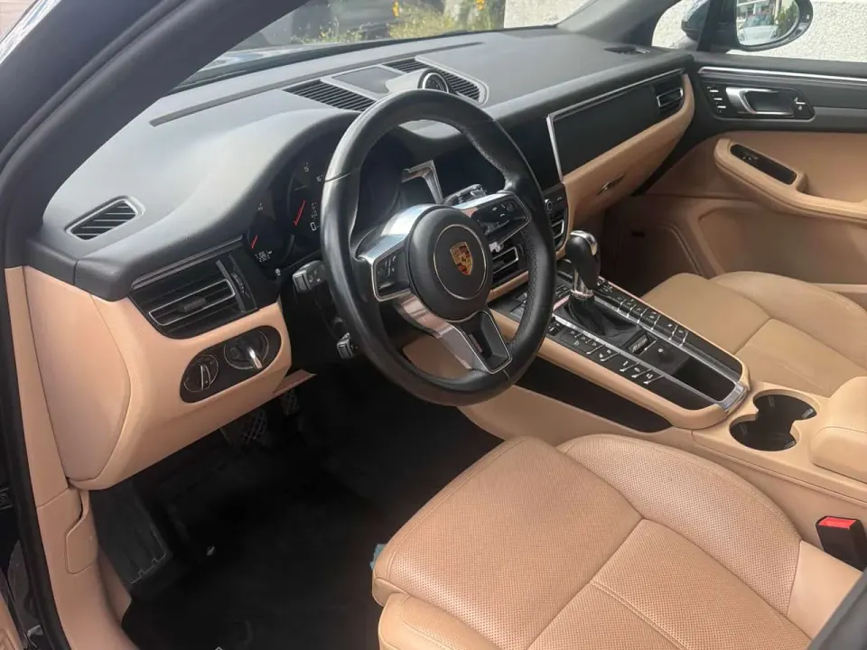 Porsche Macan AWD 2021