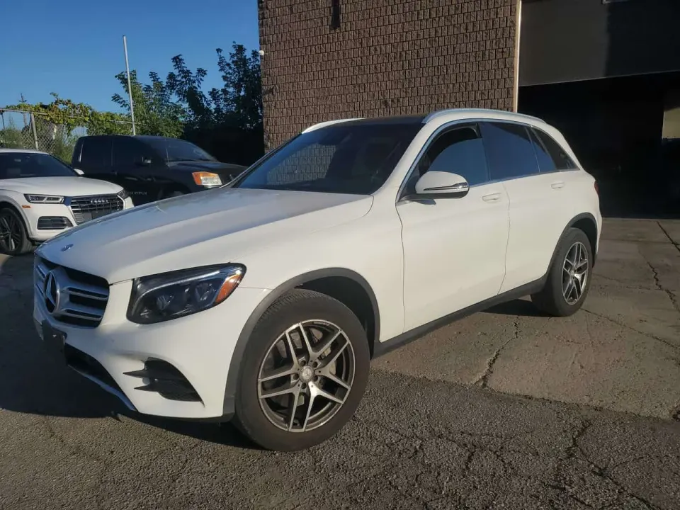 Mercedes-Benz 4MATIC 4dr GLC 300 2017