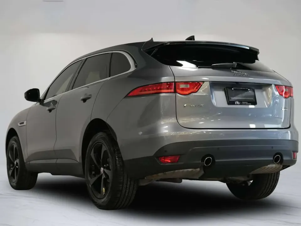 Jaguar F-PACE PREMIUM | 25T | PANO | MERIDIAN 2020