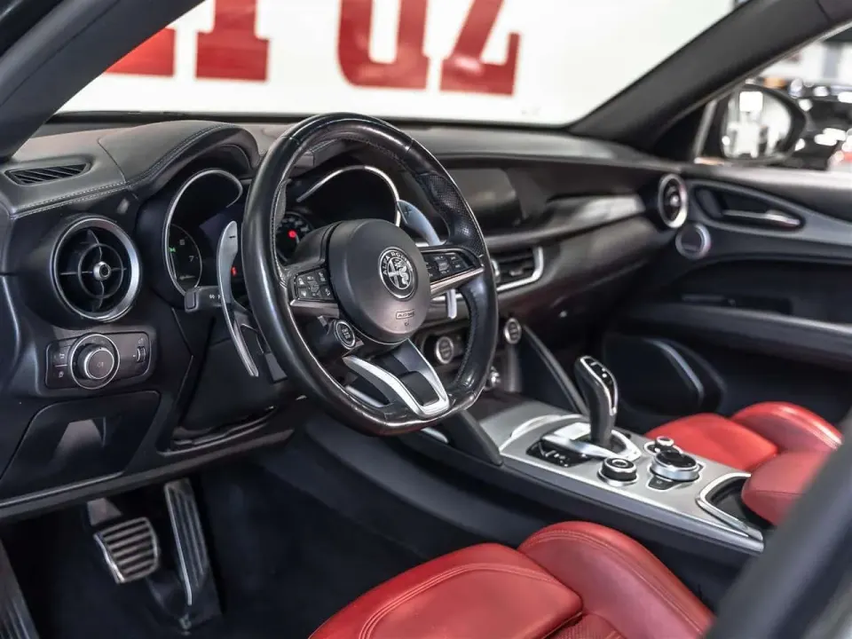 Alfa Romeo Stelvio Veloce|Accident Free|One Owner|Adaptive Cruise Con 2022