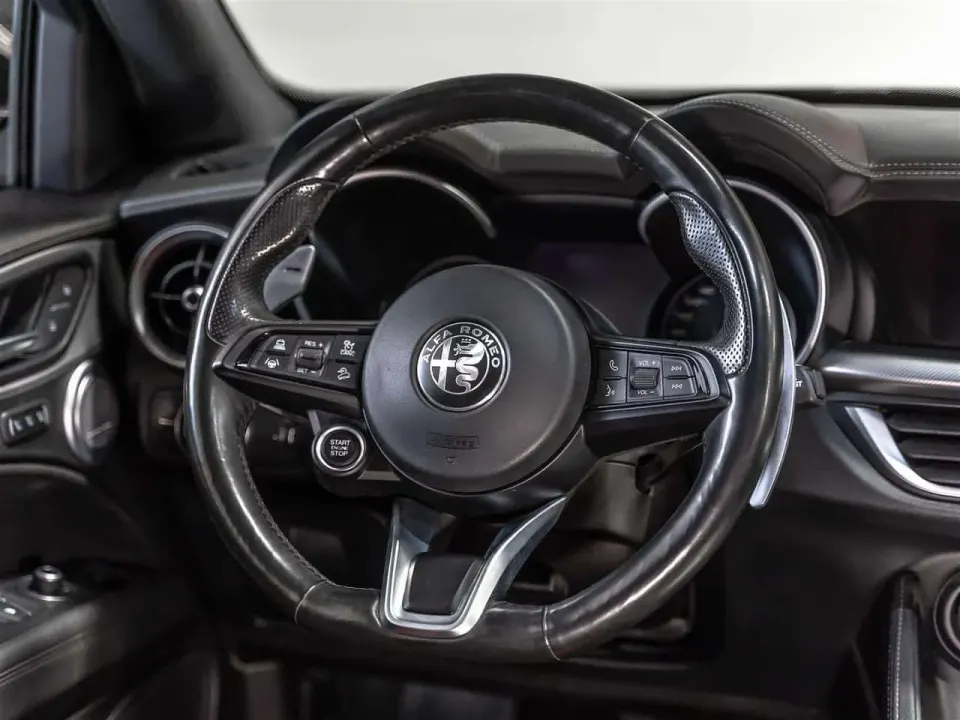 Alfa Romeo Stelvio Veloce|Accident Free|One Owner|Adaptive Cruise Con 2022