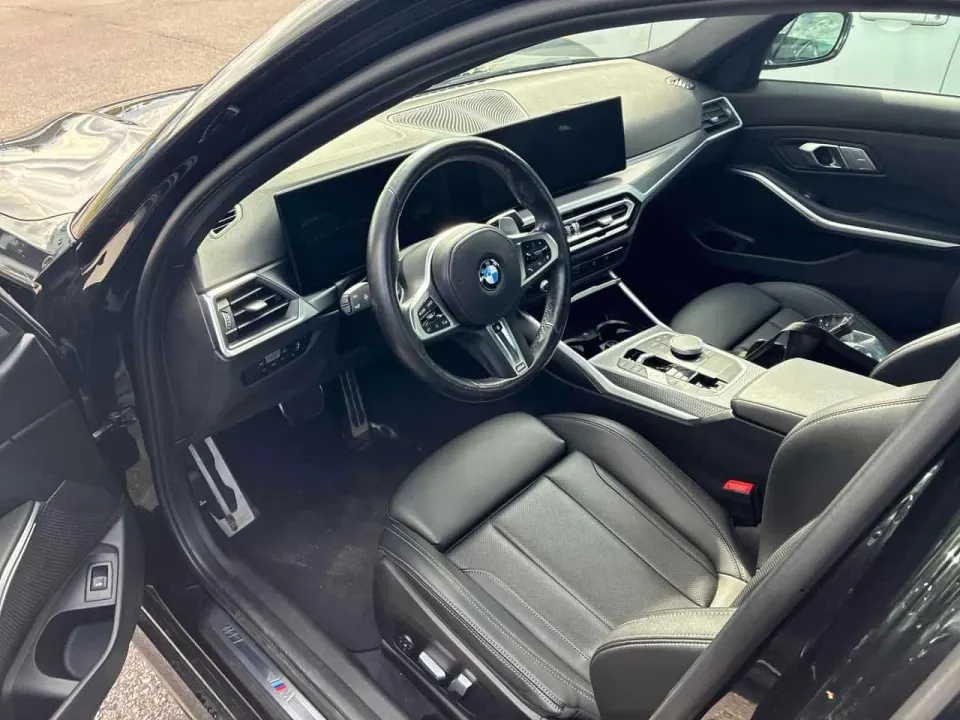 BMW 330i xDrive 2023