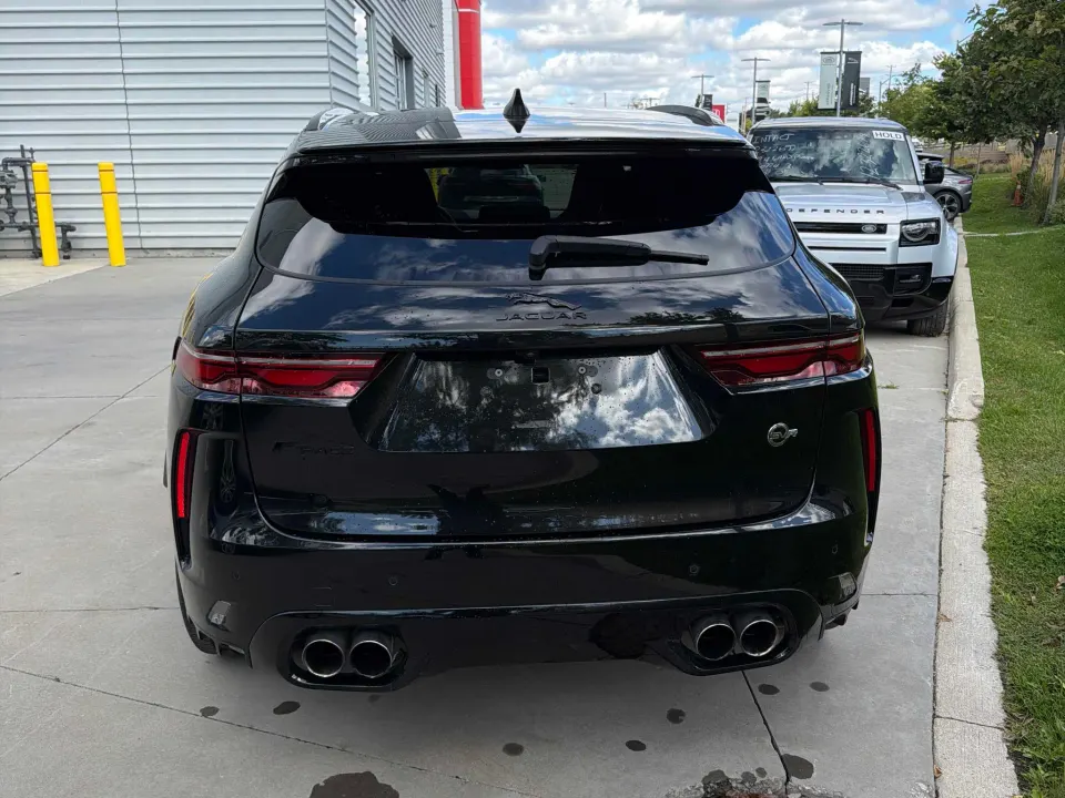 Jaguar F-PACE SVR 2023