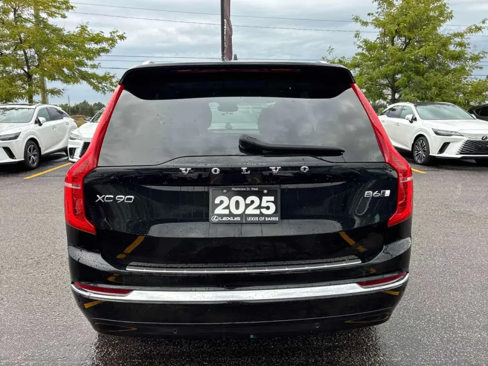 Volvo Xc90 Ultra Bright Theme 2025