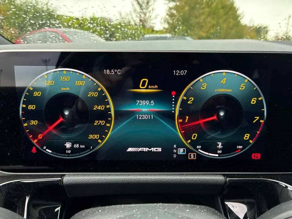 Mercedes-Benz AMG GLA 45 2021