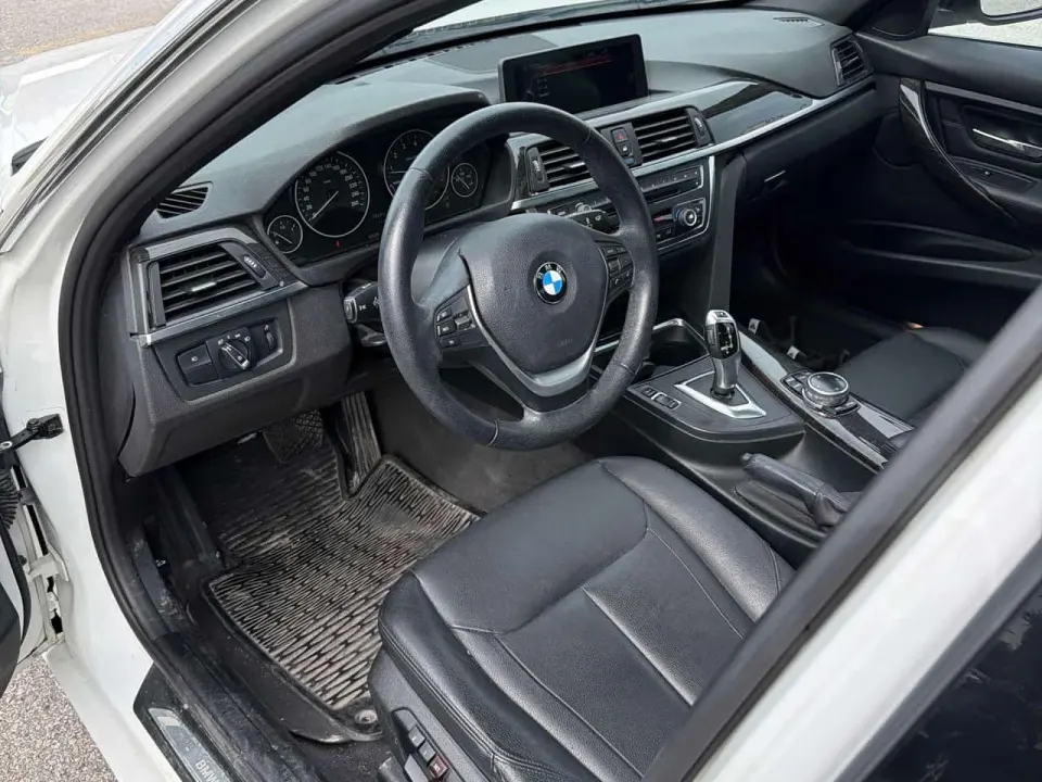BMW 328i xDrive 2015