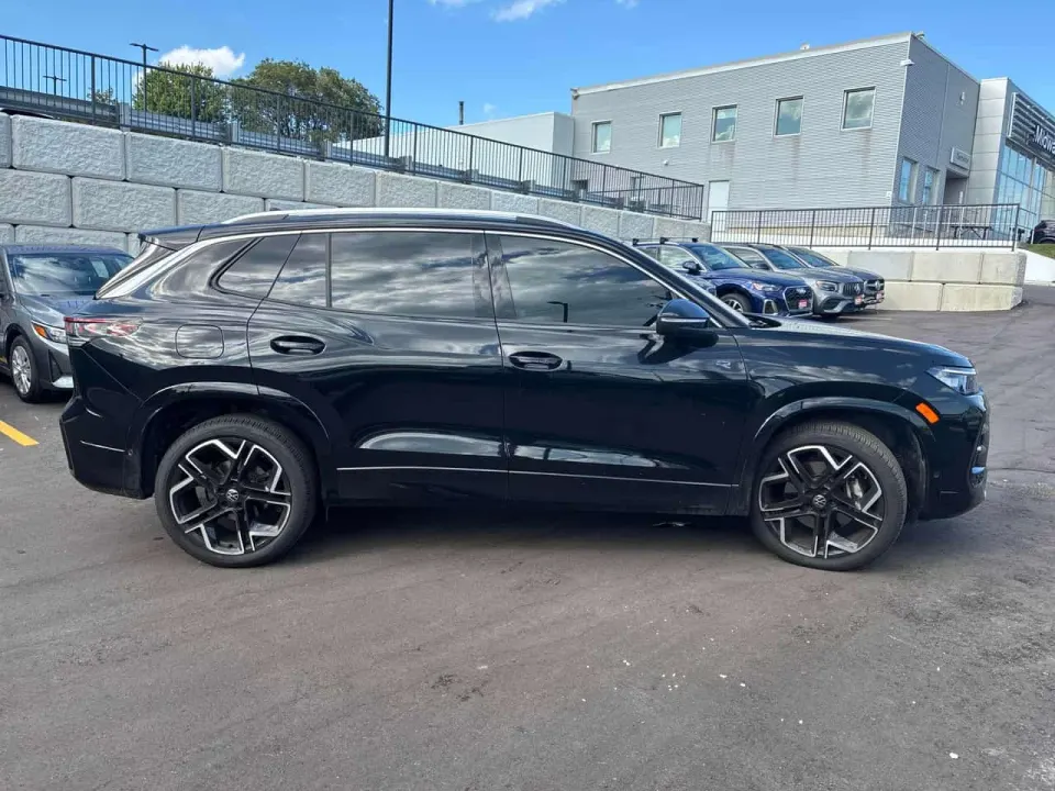 VW Tiguan Highline R-Line 2025