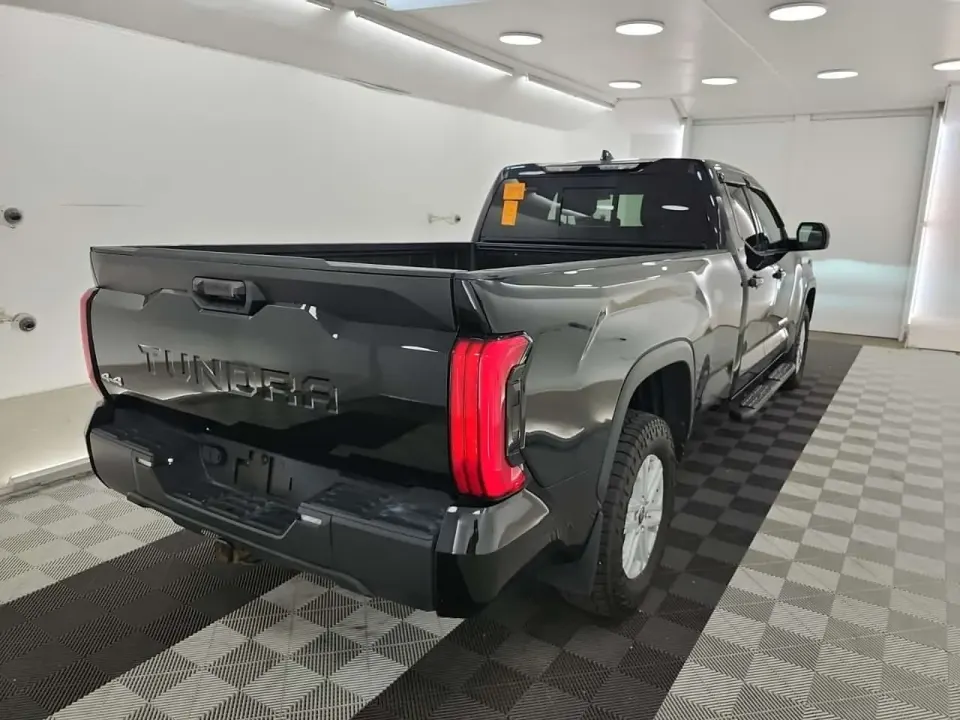 Toyota Tundra SR5 CREW CAB LONG BED 2023