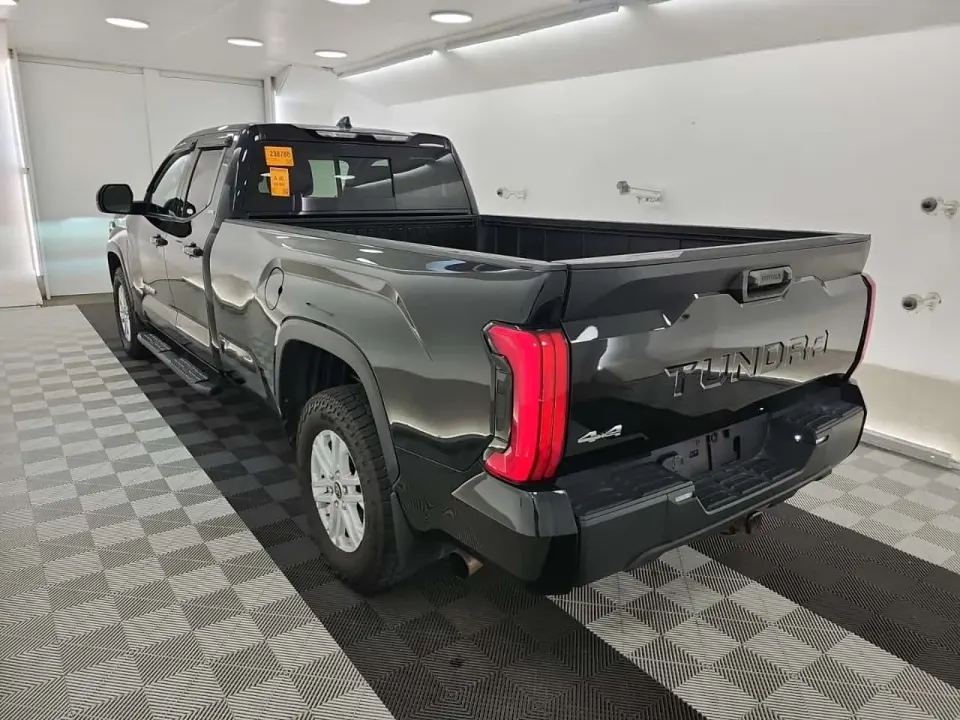 Toyota Tundra SR5 CREW CAB LONG BED 2023