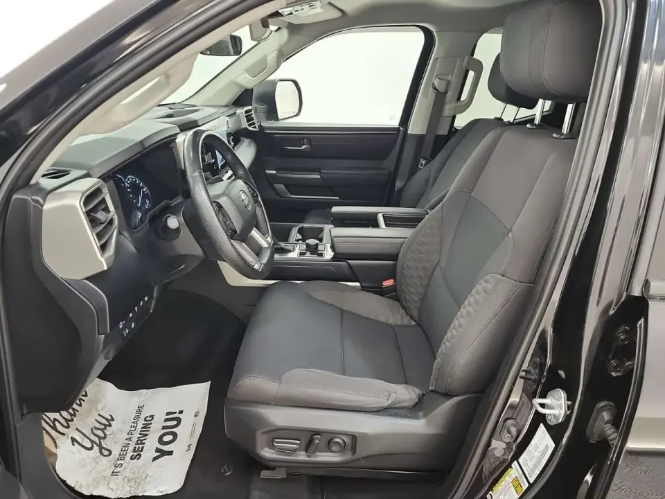 Toyota Tundra SR5 CREW CAB LONG BED 2023