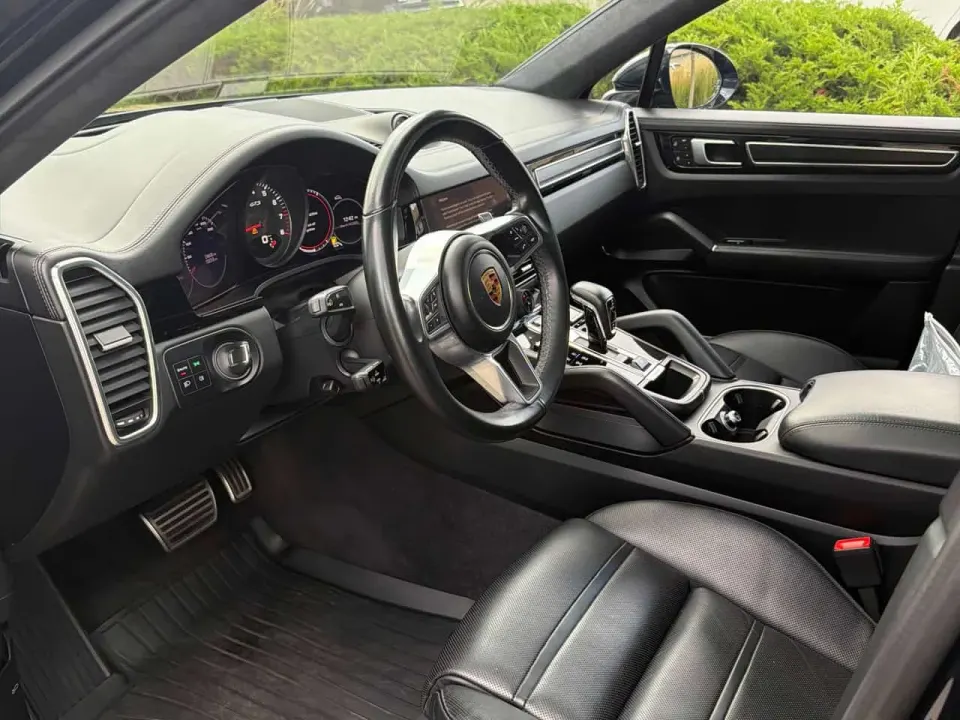 Porsche Cayenne GTS 2022
