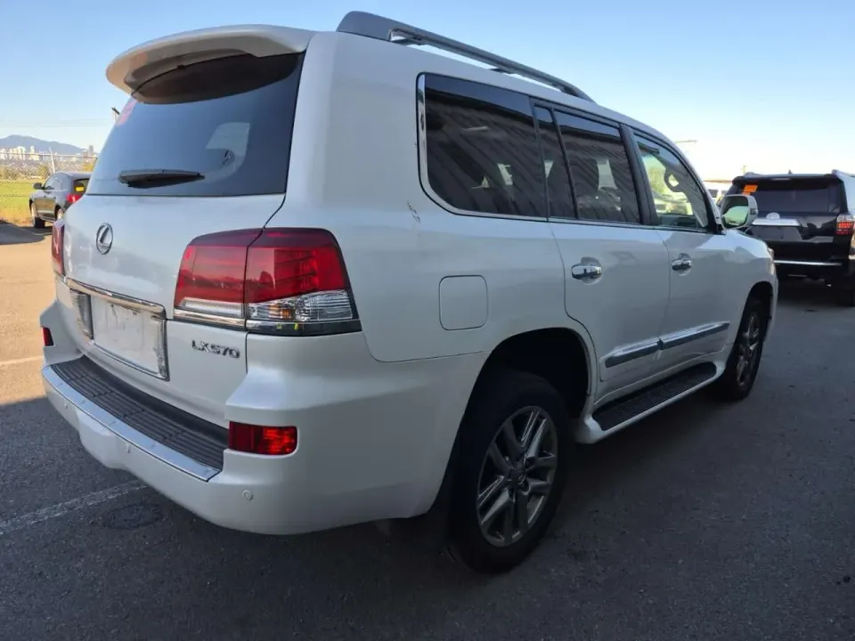 Lexus LX 570 4WD 4DR 2014