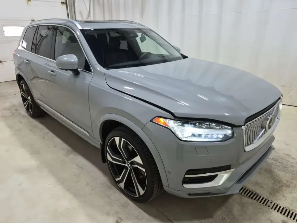 Volvo Xc90 ULTIMATE BRIGHT THEME 2024