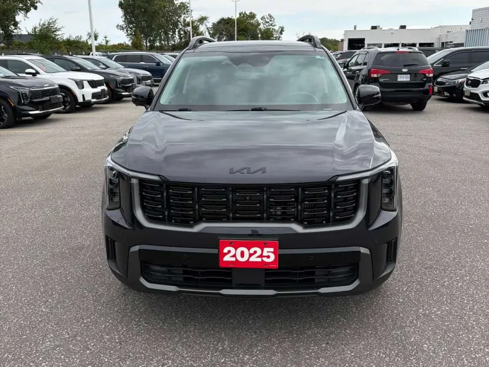 Kia Sorento X-Line Limited AWD w/Black Interior 2025