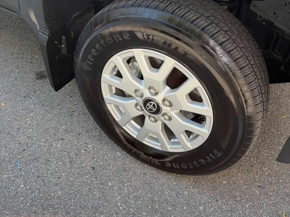 Toyota Tacoma 4x4 Double Cab Auto 2025
