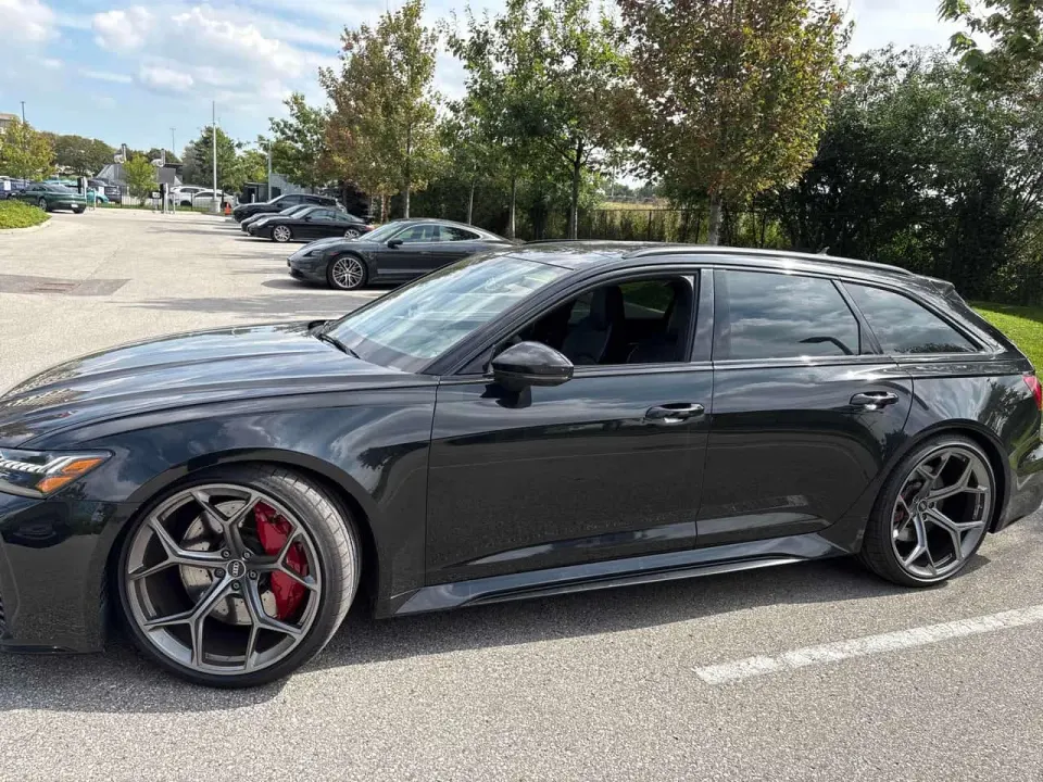 Audi 4.0 TFSI quattro 2021