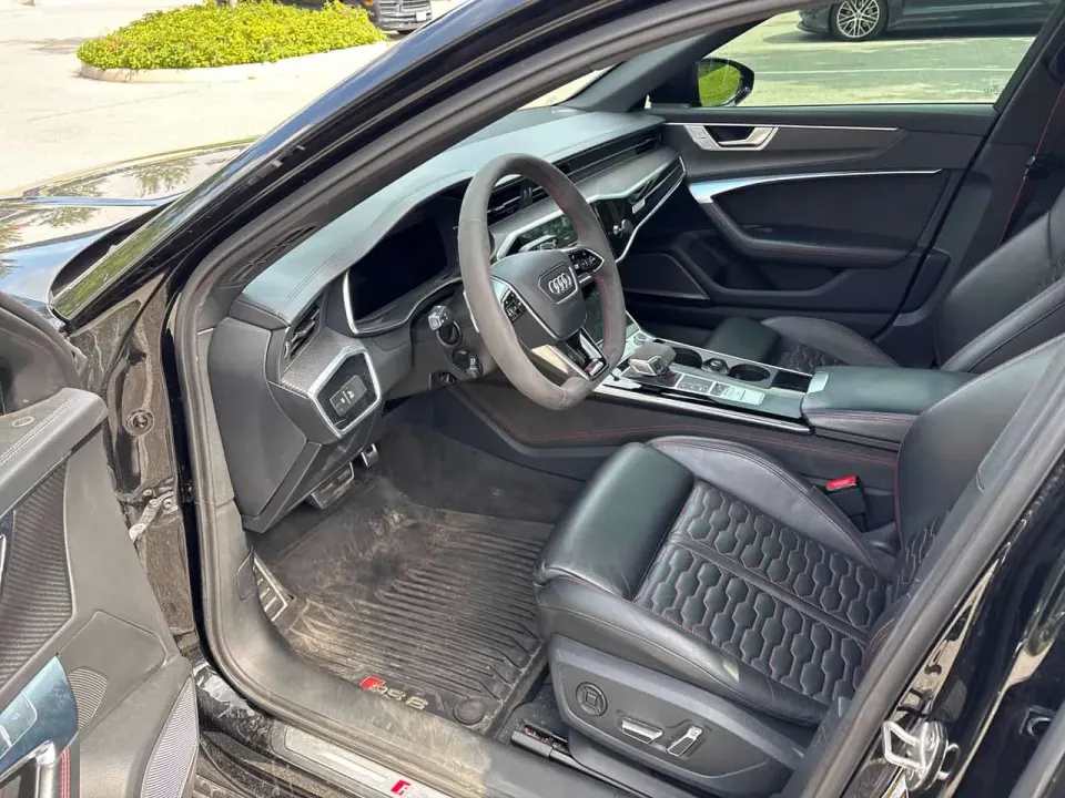 Audi 4.0 TFSI quattro 2021