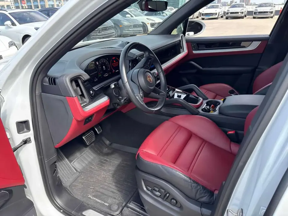 Porsche Cayenne S 2024
