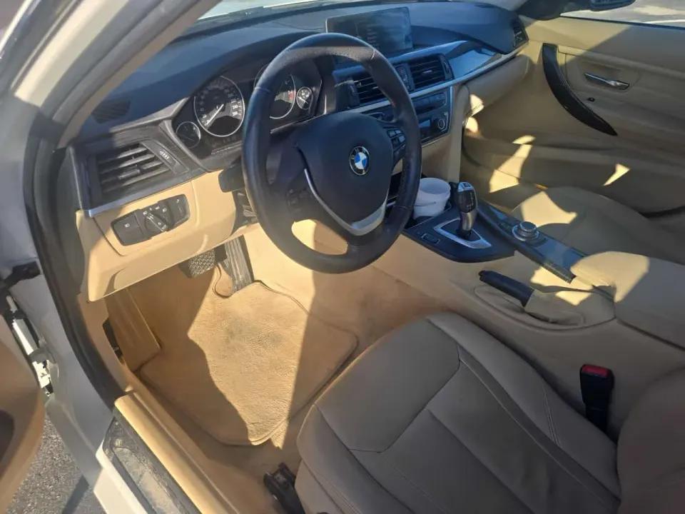 BMW 328i xDrive 2013
