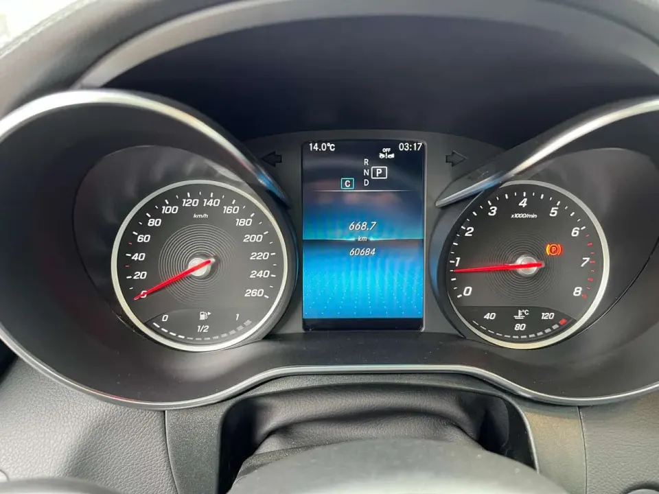 Mercedes-Benz GLC 300 2023