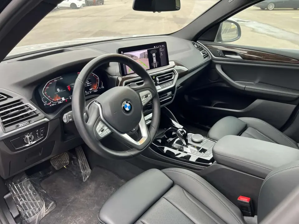 BMW X4 xDrive30i 2025