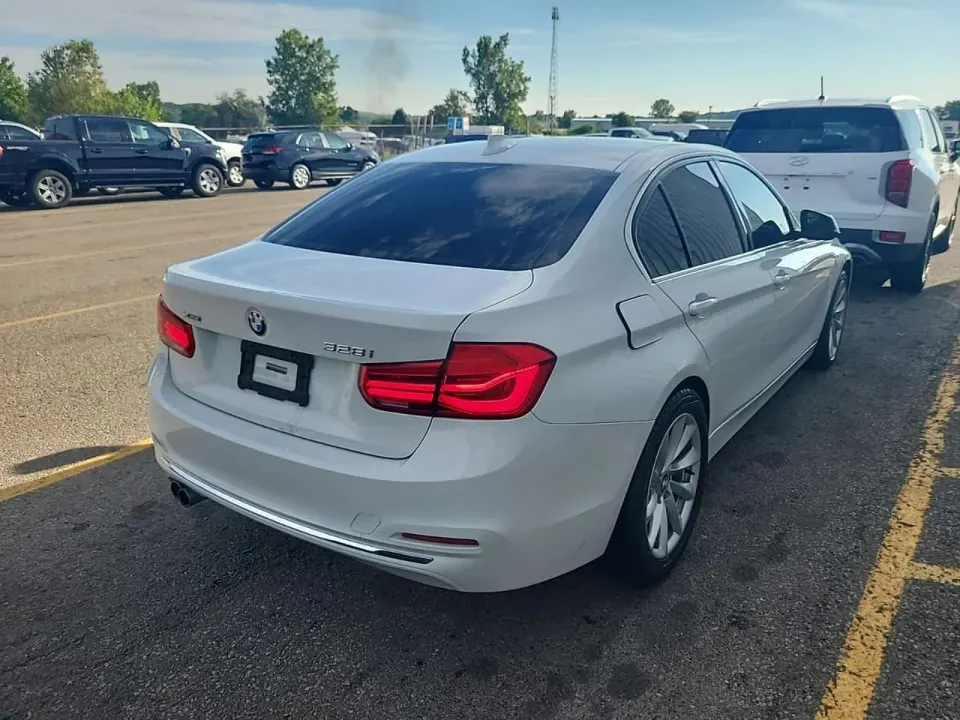 BMW 4dr Sdn Awd Sulev South Africa 328i Xdrive 2016