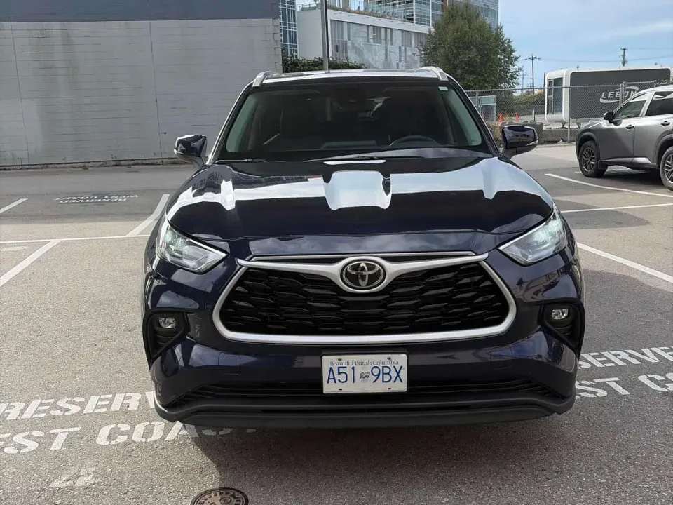 Toyota Highlander Hybrid XLE 2025