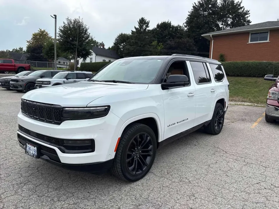 Jeep Grand Wagoneer Series III Obsidian 2023