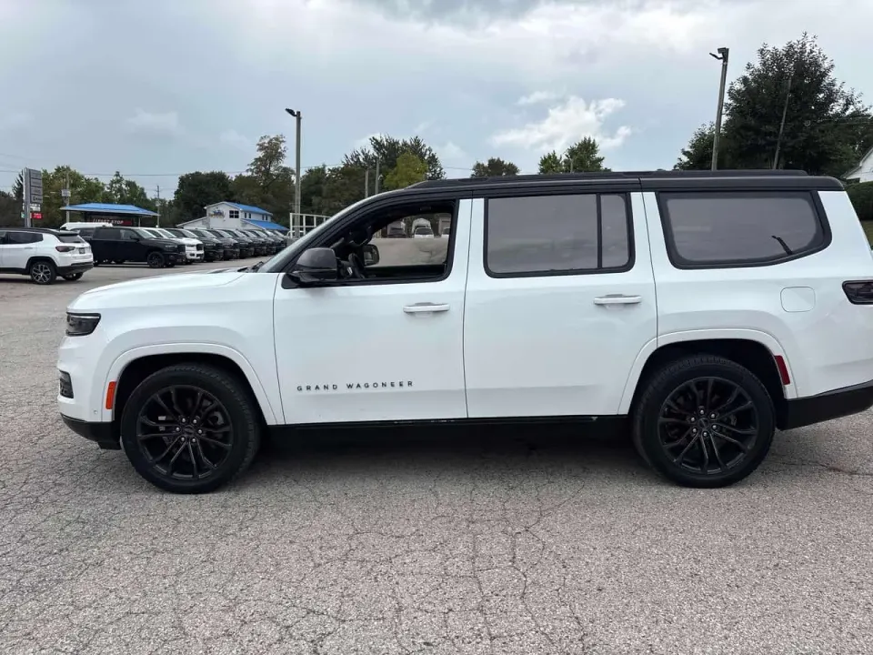 Jeep Grand Wagoneer Series III Obsidian 2023