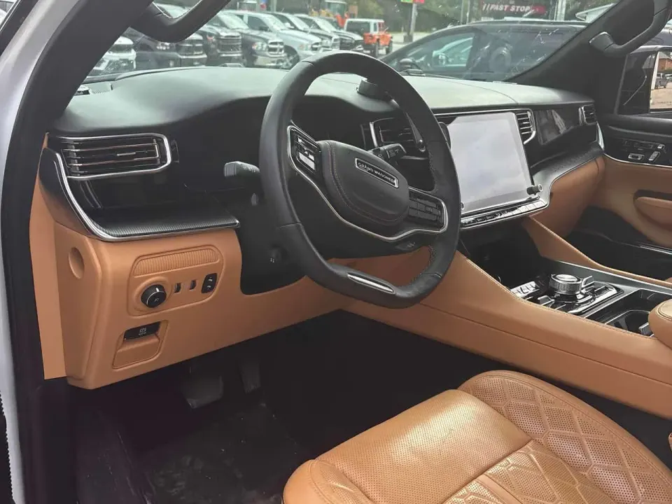 Jeep Grand Wagoneer Series III Obsidian 2023
