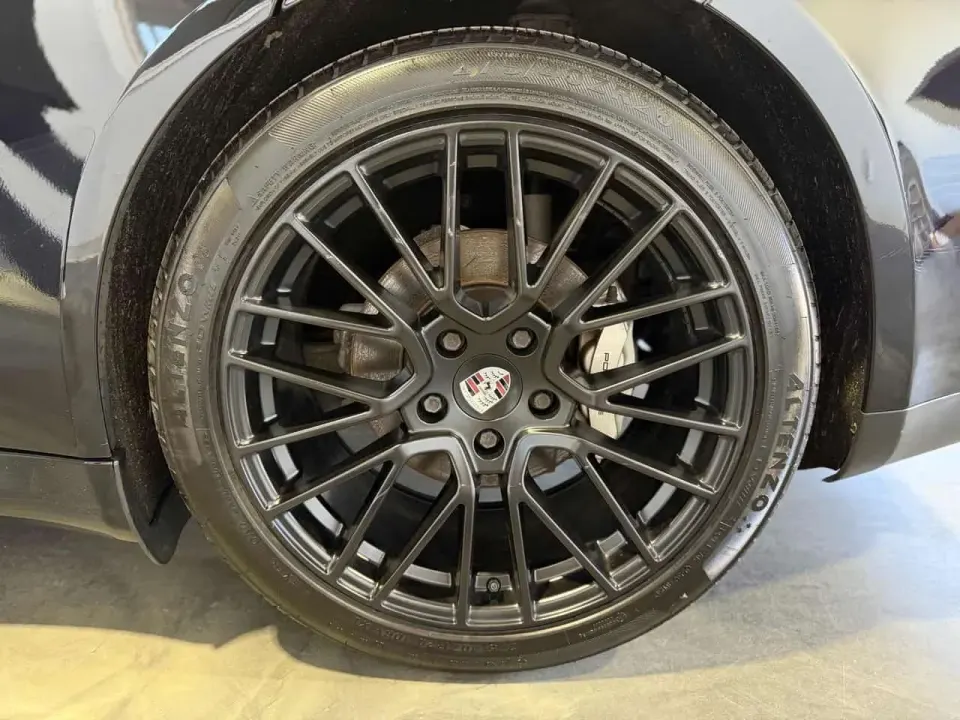 Porsche Panamera 4dr HB 2016
