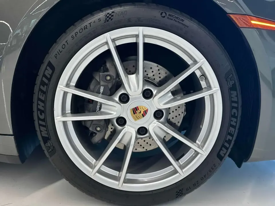 Porsche 911 Carrera 2020