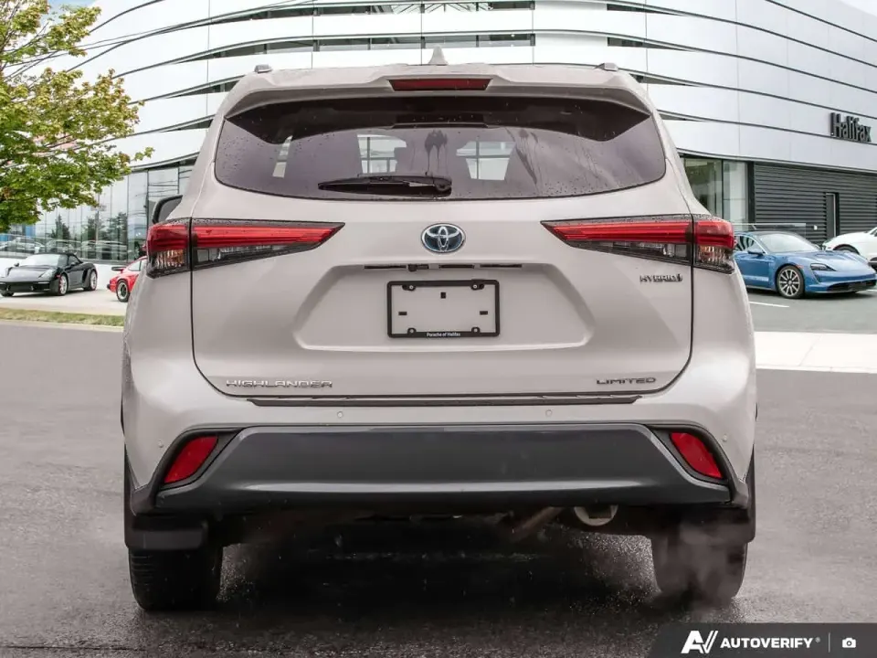 Toyota Highlander Hybrid Limited 2021
