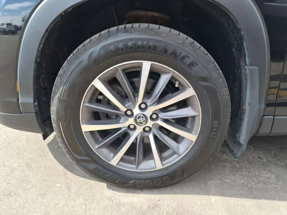 Toyota Highlander XLE 2019