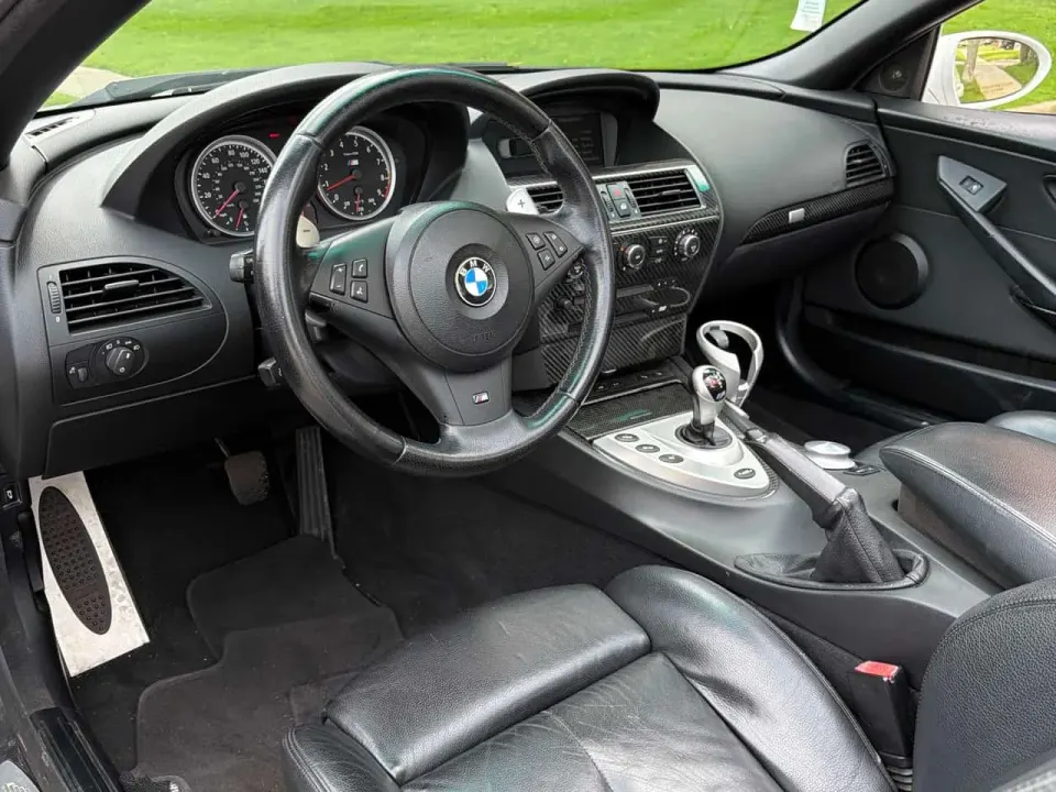 BMW 2dr Cabriolet M6 2007