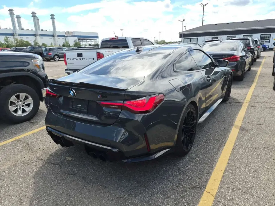 BMW M4 COMPETITION 2023