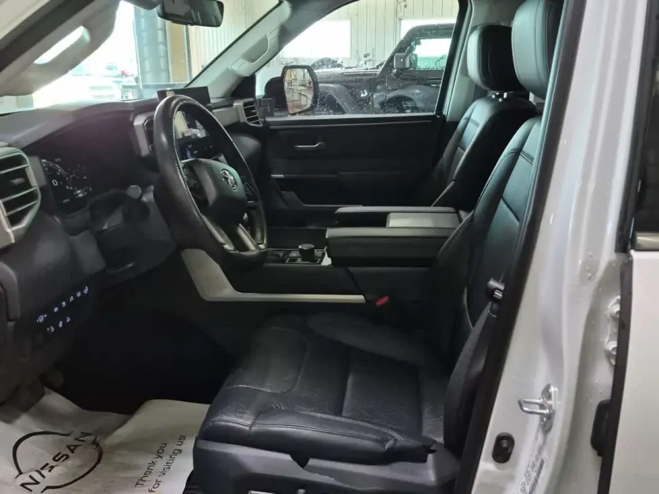 Toyota Sequoia LIMITED 2023