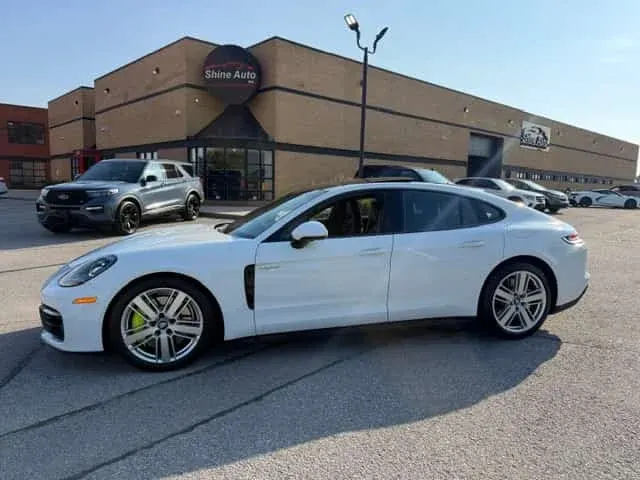 Porsche Panamera 4 E-Hybrid 2021