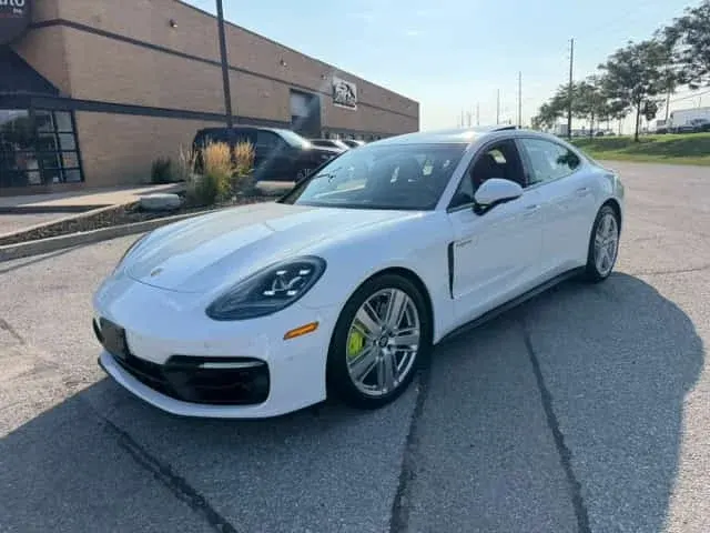 Porsche Panamera 4 E-Hybrid 2021