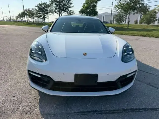 Porsche Panamera 4 E-Hybrid 2021