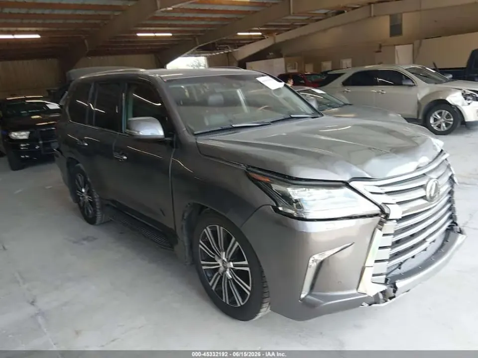 Lexus LX 570 THREE-ROW 2018