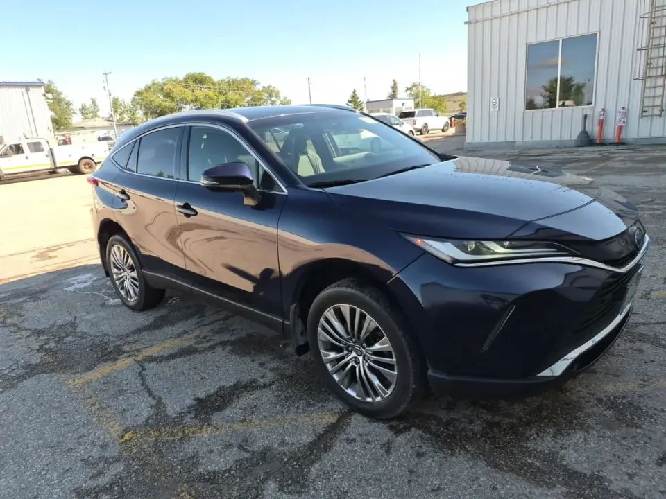 Toyota Venza XLE 2022