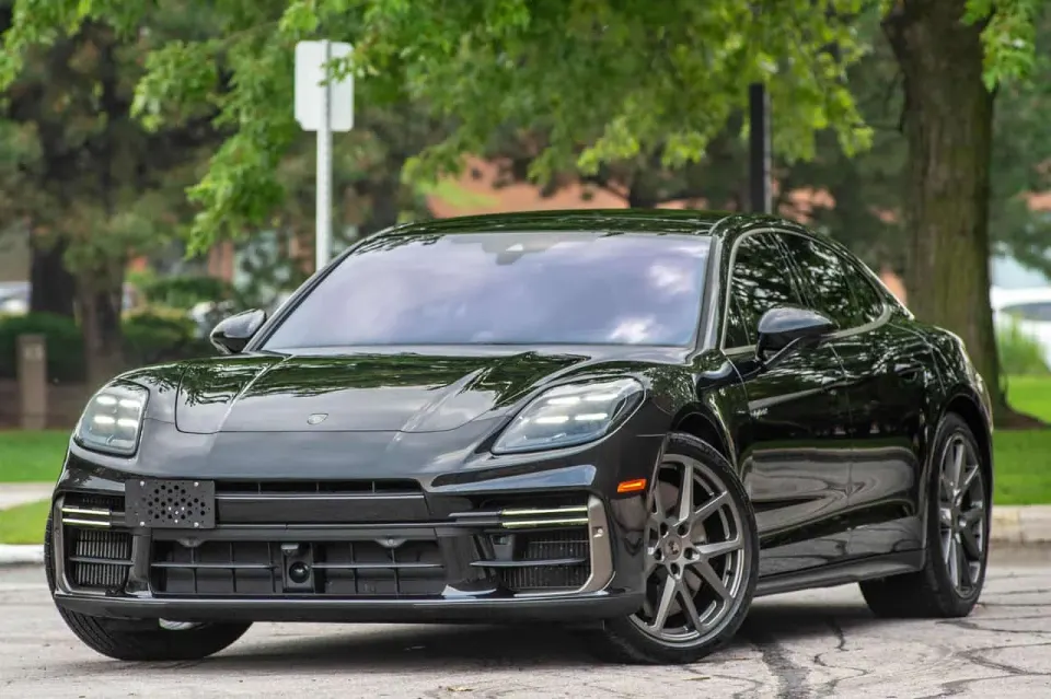 Porsche Panamera Turbo E-Hybrid AWD 2025